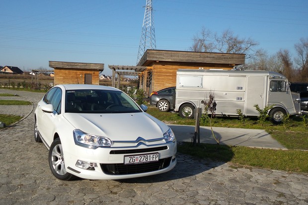 Citroen C5 2.0 BlueHDi 180 S&S EAT6 Business (01)