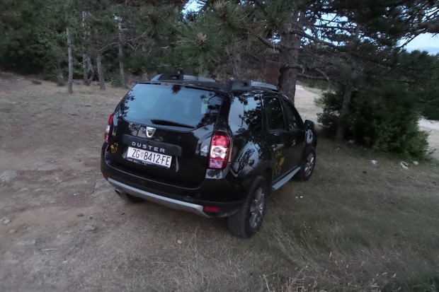 Dacia Duster Blackstorm 1.5 dCi 110 4x4 (09)