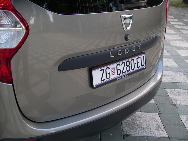 Dacia Lodgy 1.2 TCe 115 – 7s Laureate  (11)