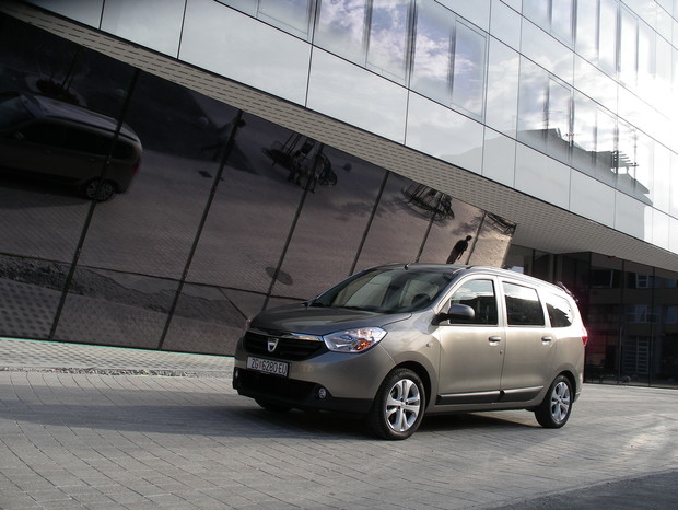 Dacia Lodgy 1.2 TCe 115 – 7s Laureate  (9)