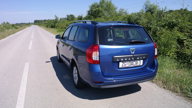 Dacia Logan MCV 1.5 dCi 75 Laureate (01)