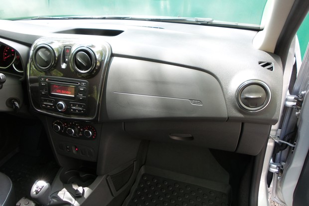 Dacia Sandero 0.9 TCe 90 Easy-R Laureate (14)