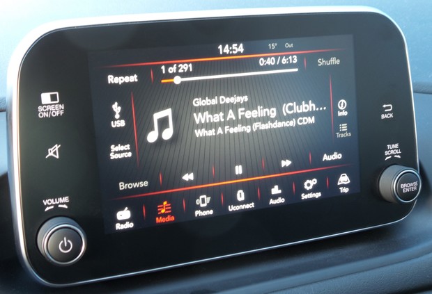 Fiat Tipo HB 1.3 Multijet 95 Lounge (10)
