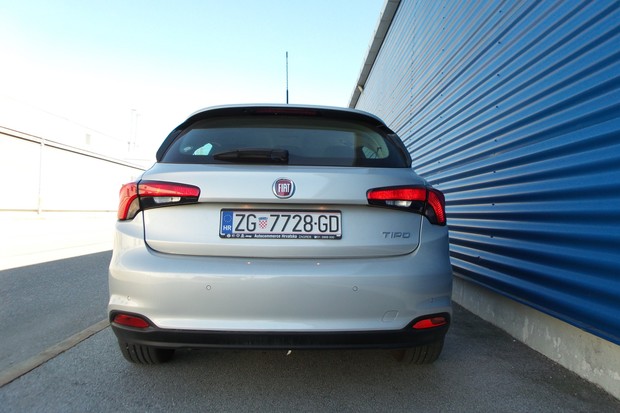 Fiat Tipo HB 13 JTD 95 Lounge TEST / Testirali smo