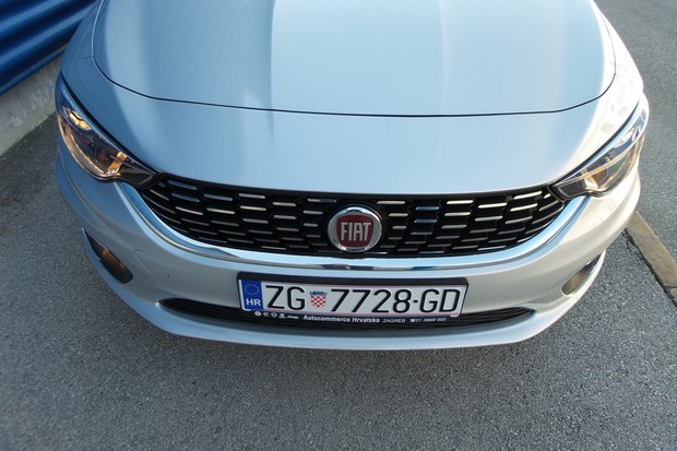 Fiat Tipo HB 1.3 Multijet 95 Lounge (04)
