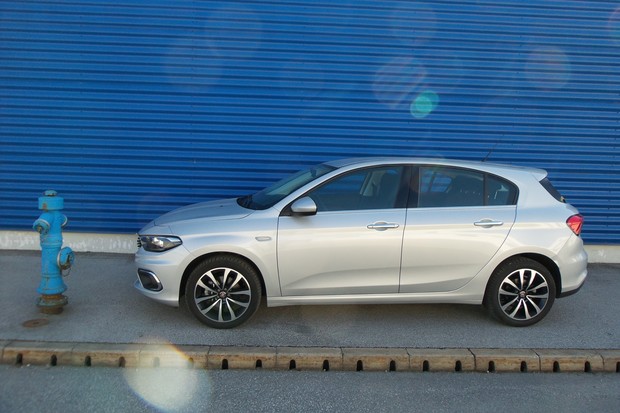 Fiat Tipo HB 1.3 Multijet 95 Lounge (05)