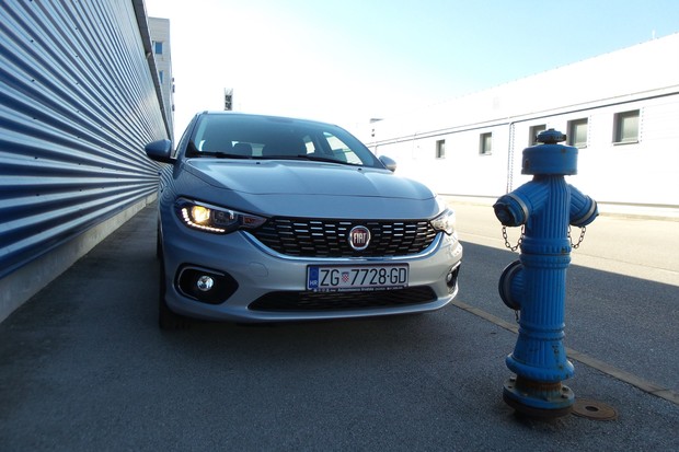 Fiat Tipo HB 1.3 Multijet 95 Lounge (06)
