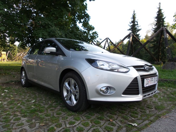 Ford Focus 1.0 GTDi EcoBoost (10)