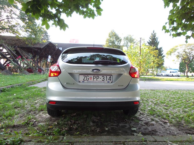 Ford Focus 1.0 GTDi EcoBoost (11)