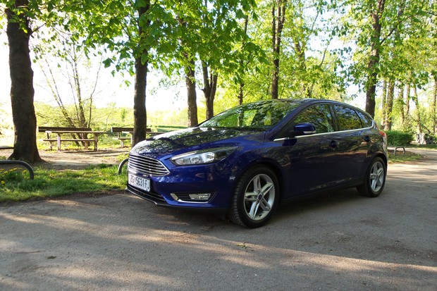 Ford Focus 1.0 GTDi EcoBoost (09)