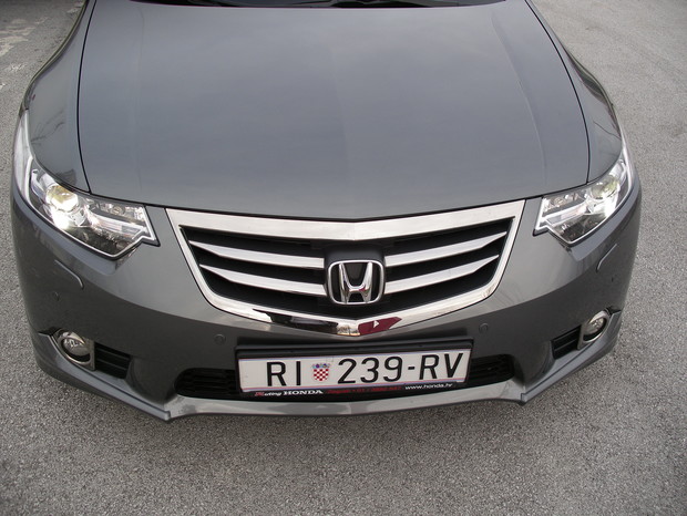 Honda Accord 2.4 i-VTEC Type S (17)