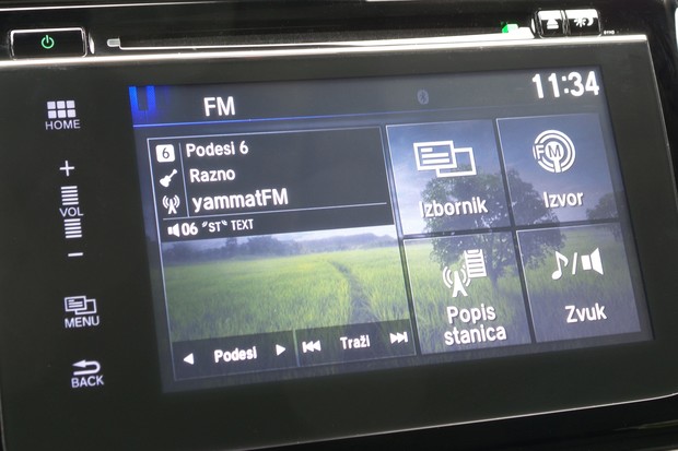Honda Jazz 1.3 i-VTEC 102 CVT Elegance_(08)