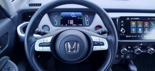 Honda Jazz Crosstar 1.5 Hybrid Executive 2-Tone 02