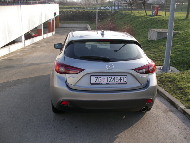 Mazda3 sport 1.5 G100 Challenge (06)