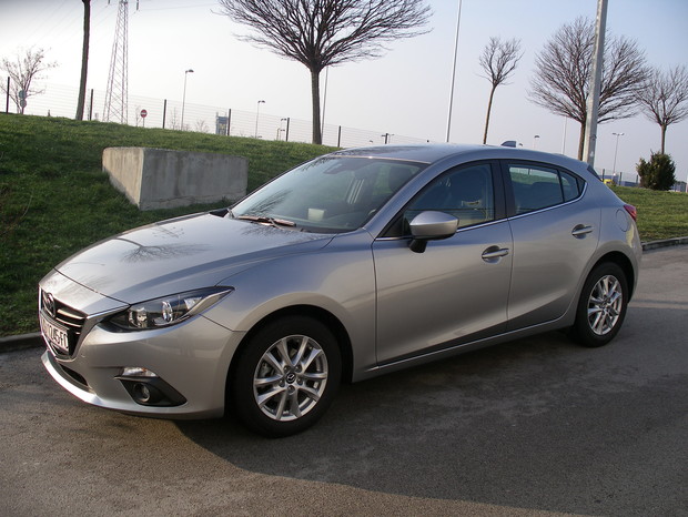 Mazda3 sport 1.5 G100 Challenge (22)