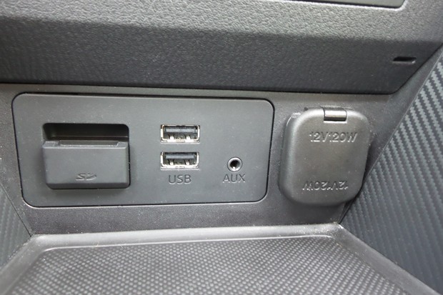 Mazda2 1.5 G75 Attraction (02)