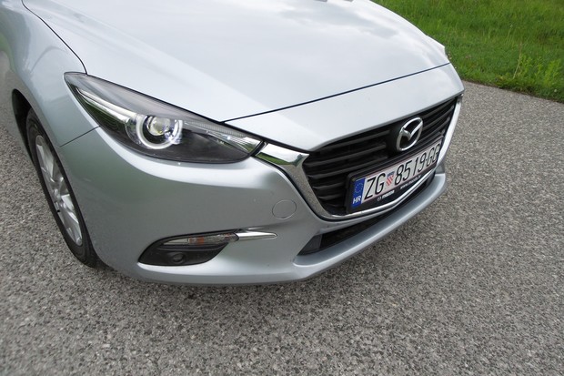 Mazda3 1.5 CD105 Attraction (05)