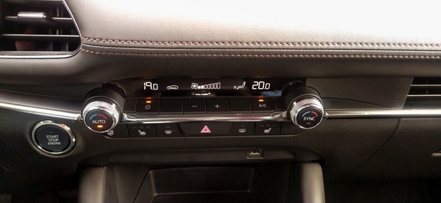 Mazda3 Skyactiv G150 Plus Sound Style 06
