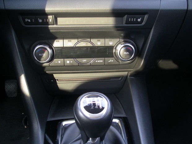 Mazda3 Sport 2.0 G165 Revolution TEST (07)