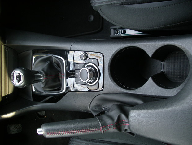 Mazda3 Sport 2.0 G165 Revolution TEST (10)