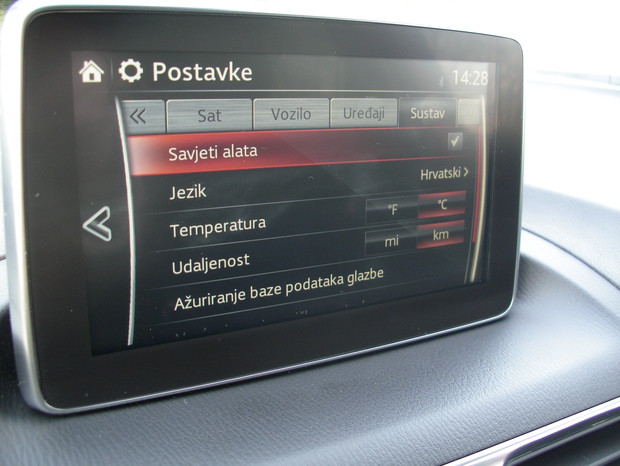 Mazda3 Sport 2.0 G165 Revolution TEST (17)
