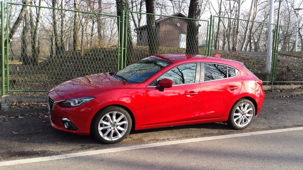 Mazda3 Sport 2.0 G165 Revolution TEST (04)