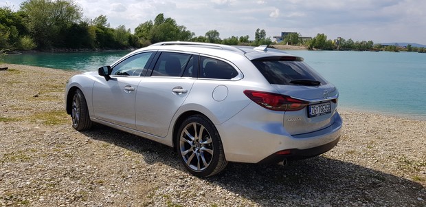 Mazda6 Wagon 2.2 CD150 Revolution (02)