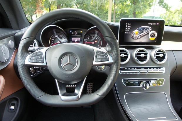 Mercedes C-klasa Coupe 250 d 204 AMG Line (01)