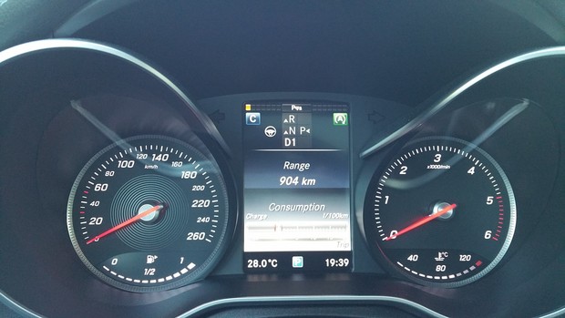 Mercedes C-klasa Coupe 250 d 204 AMG Line (02)
