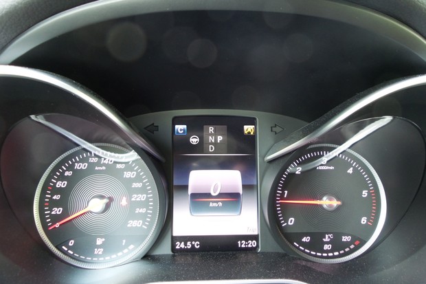 Mercedes C-klasa Coupe 250 d 204 AMG Line (12)
