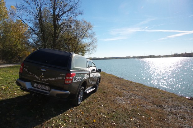 Mitsubishi L200 2.4 Club Cab (08)