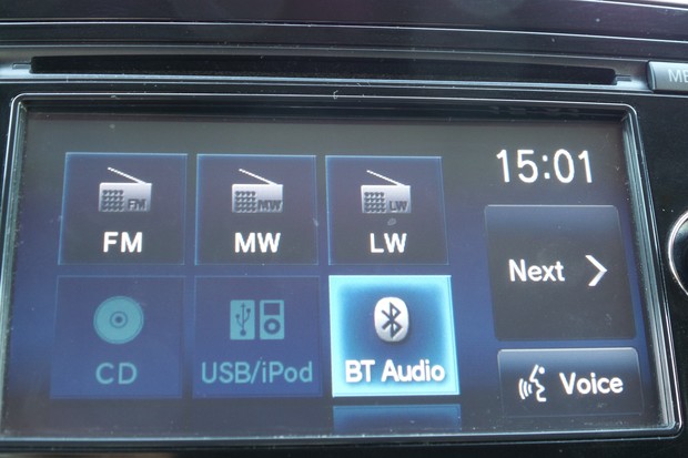 Mitsubishi Outlander 2.0 PHEV 4WD Intense (09)