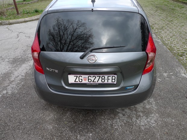 Nissan Note 1,2 Acenta (17)