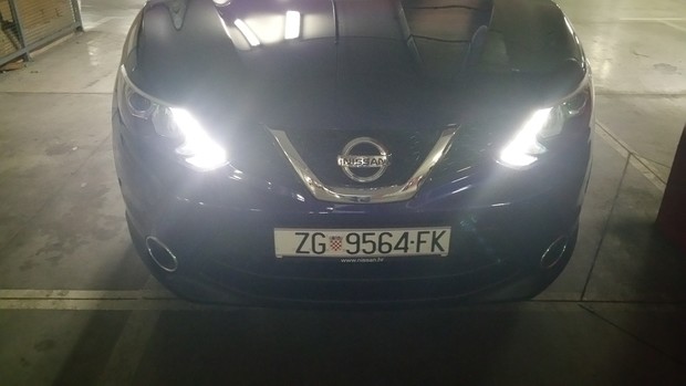 Nissan Qashqai 1.6 DIG-T Tekna (27)
