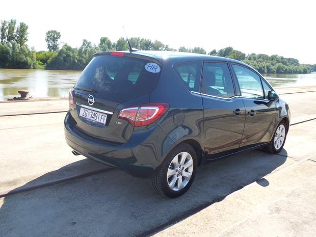 Opel Meriva 1.6 CDTI (14)