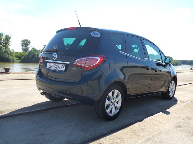 Opel Meriva 1.6 CDTI (15)
