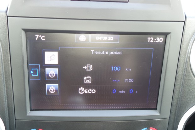Peugeot Partner Tepee 1.6 BlueHDI 100 Outdoor (04)
