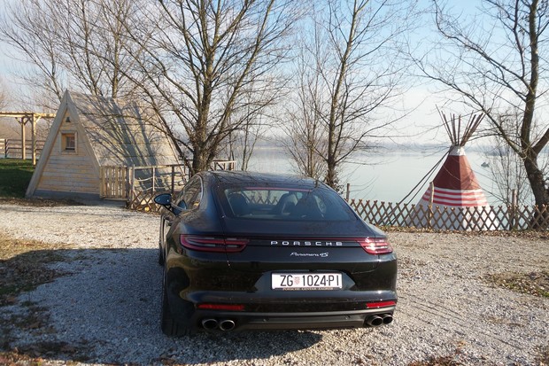 Porsche Panamera 4S 2.9 V6 Bi-turbo 440 KS (19)