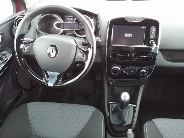 Renault Clio Grandtour 0,9 TCe 90 Dinamique (interijer) (9)