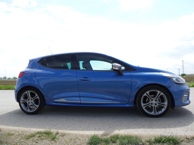 Renault Clio GT 1.2 TCe 120 EDC TEST (14)