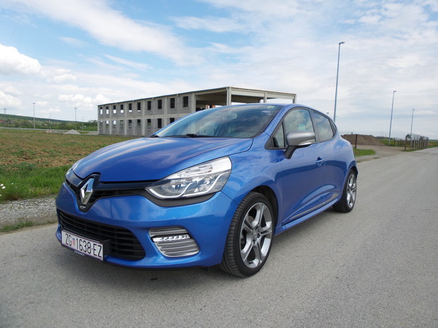 Renault Clio GT 1.2 TCe 120 EDC TEST (15)