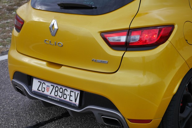 Renault Clio RS IV 1.6T EDC (22)