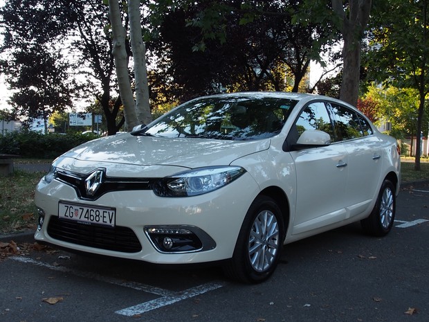 Renault Fluence 1.6 dCi 130 Dinamique (19)