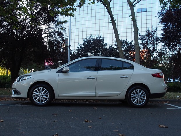 Renault Fluence 1.6 dCi 130 Dinamique (21)