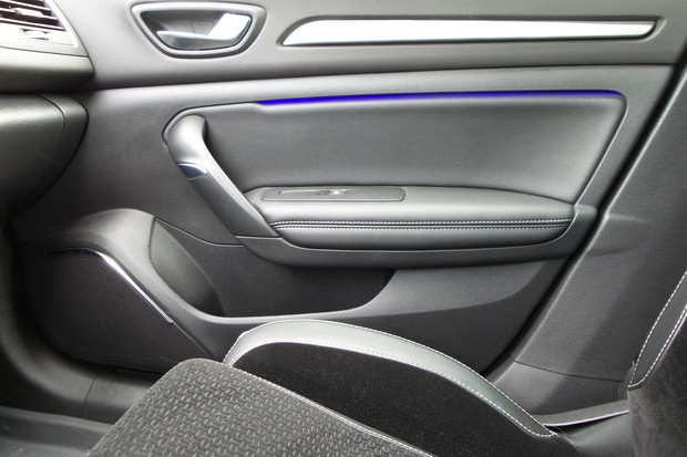 Renault Megane 1.5 dCi 110 Intens (16)