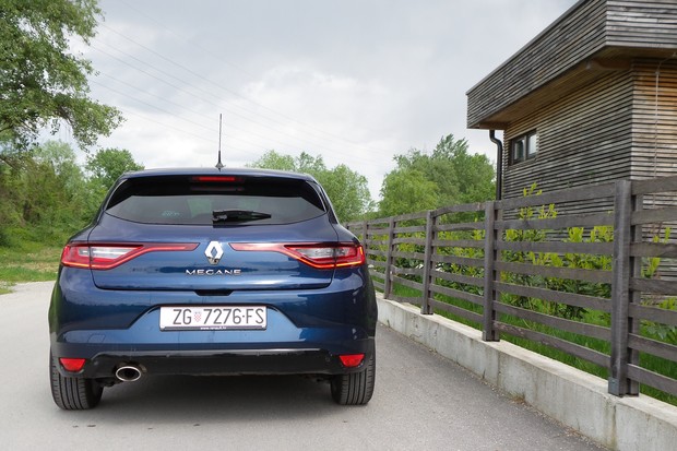 Renault Megane 1.5 dCi 110 Intens (10)