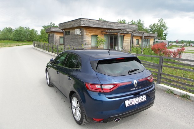 Renault Megane 1.5 dCi 110 Intens (12)