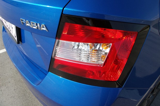 Škoda Fabia 1.2 TSI (16)