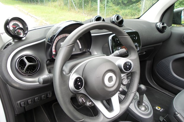 Smart ForTwo Cabrio 1.0 71 Twinamic Prime (10)