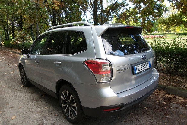 Subaru Forester 2.0D 147 CVT AWD Unlimited (09)